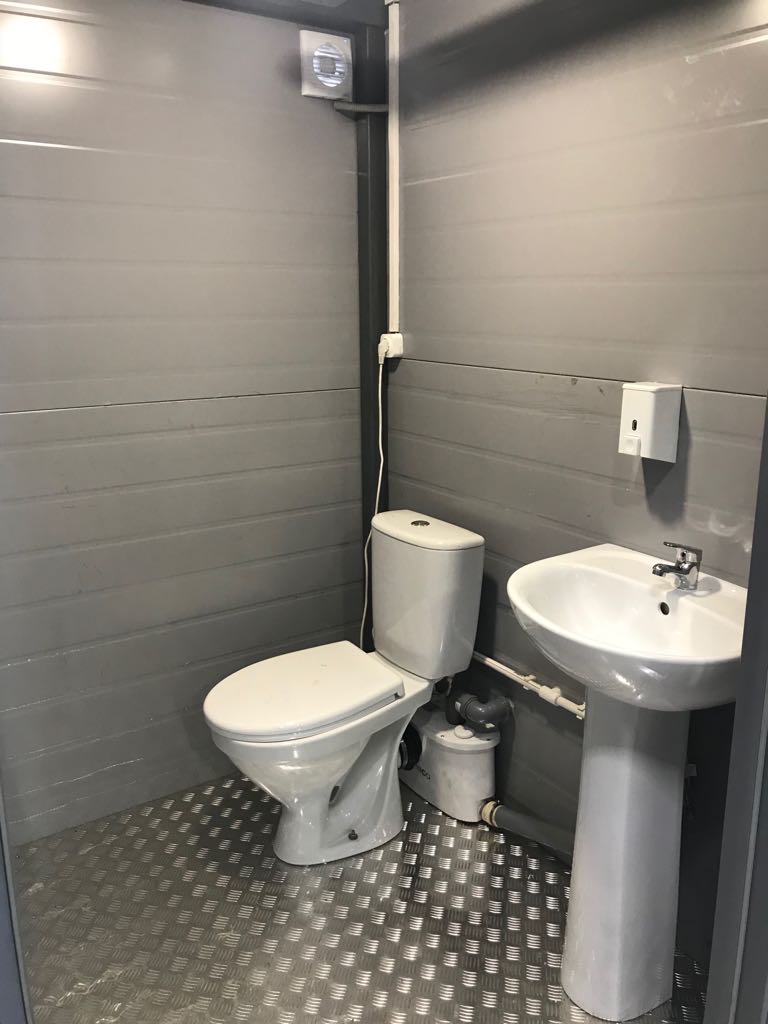 Автономный туалетный модуль ЭКОС-5 (тройной) (фото 1) в Самаре